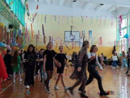 b_1024_768_0_00_images_2022_2023_Wydarzenia_zabawa_329002077_1953215298350090_8856341410814888050_n